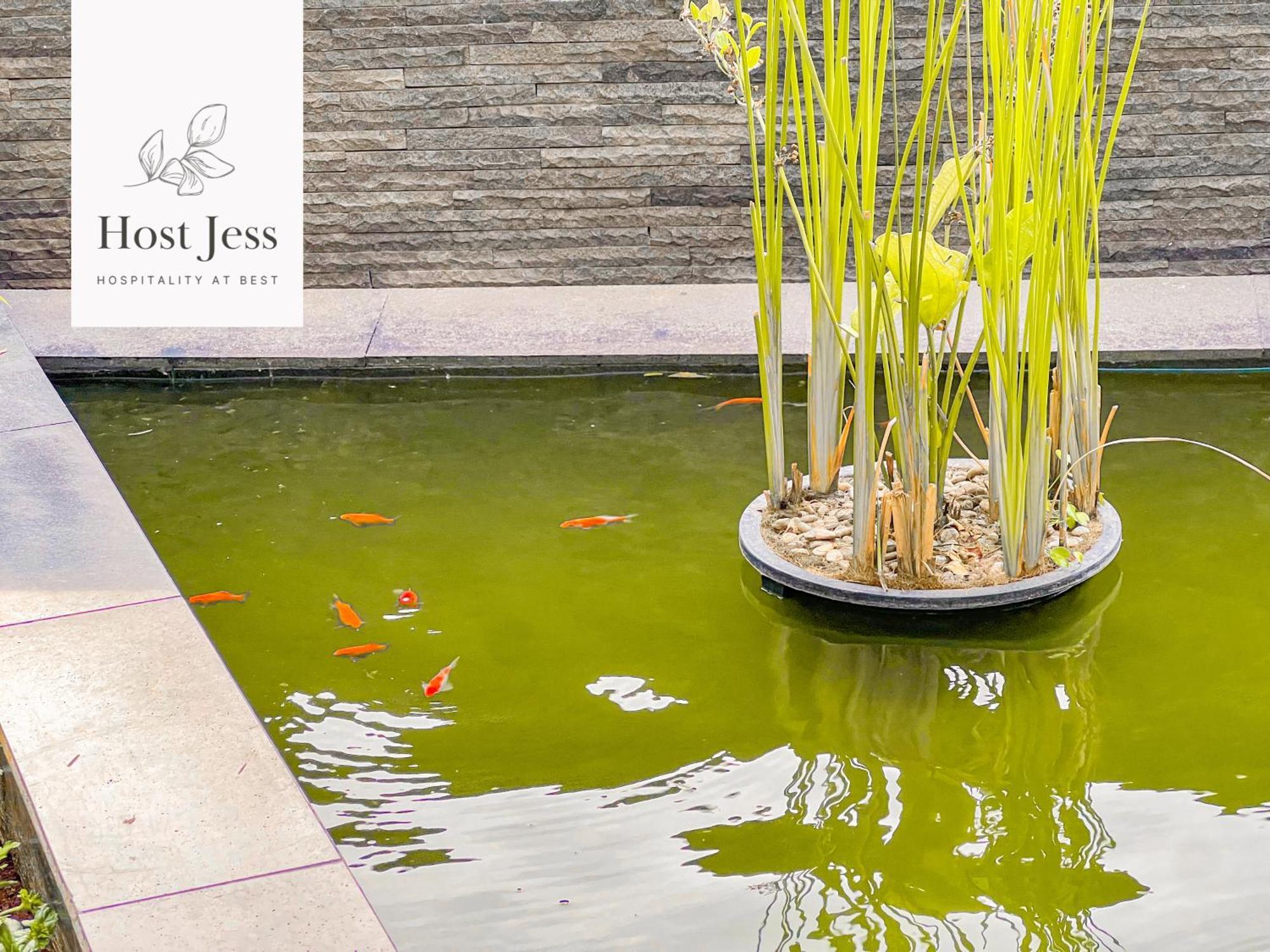 Apartemen Gold Coast Pik By Host Jess